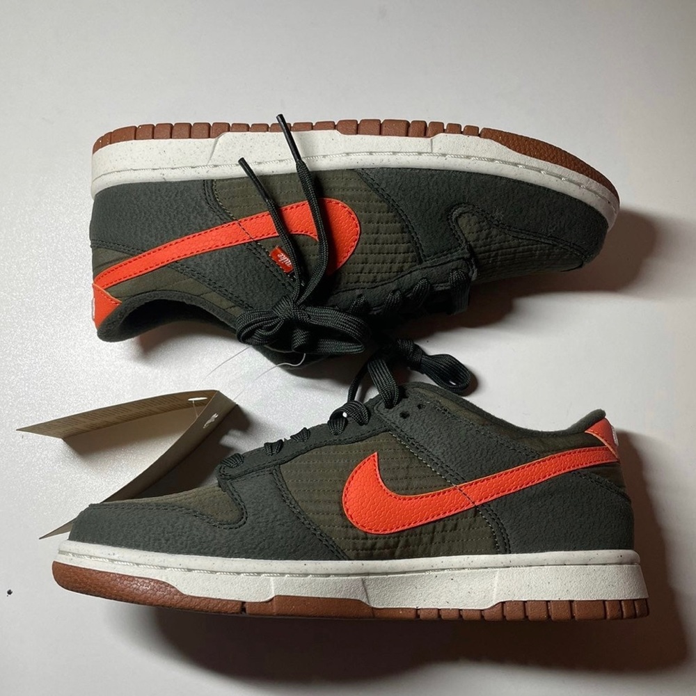 Nike Dunk Low SE